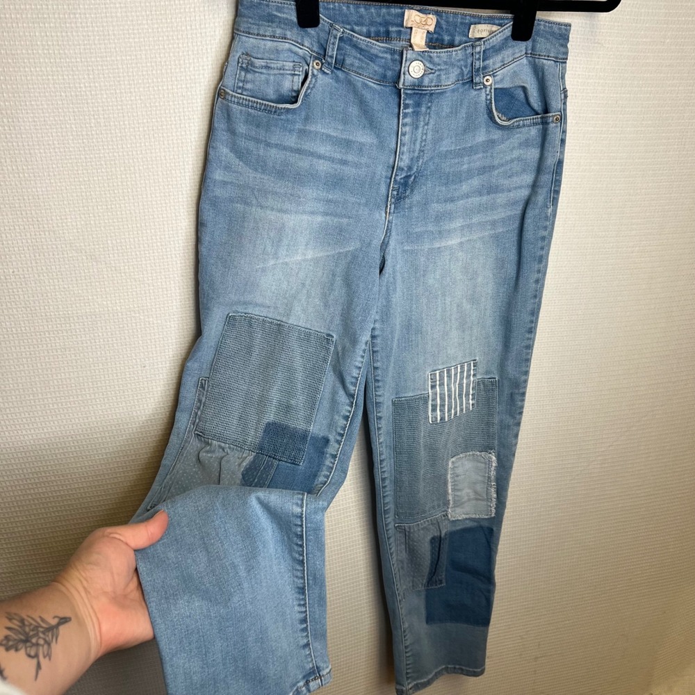 LOGO by Lori Goldstein Lavish Patchwork Boyfriend Jeans Light Wash Blue Size 6